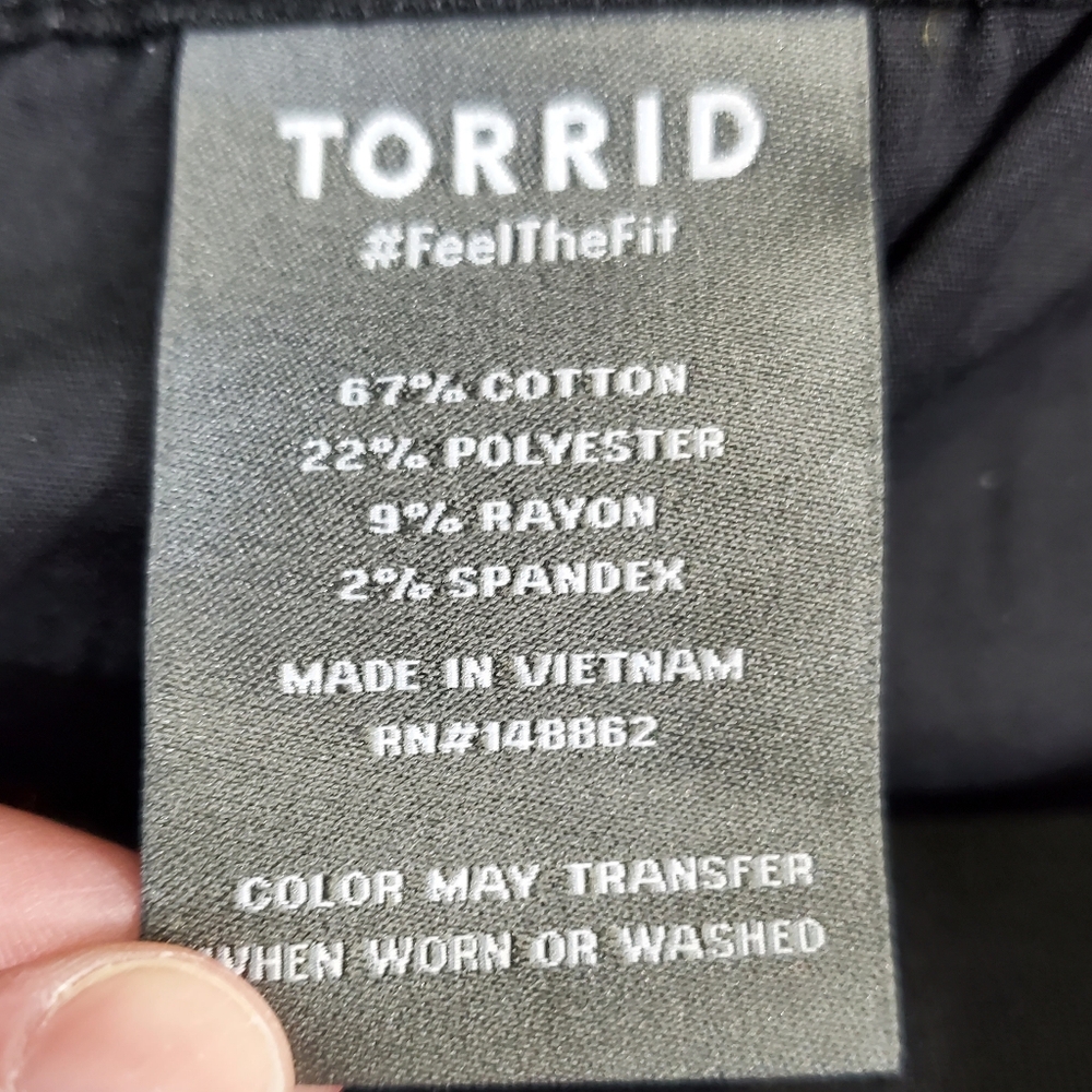 Torrid Womens Jegging Skinny Super Soft High-Rise Jean In Black Size 26S NWT - Picture 14 of 15